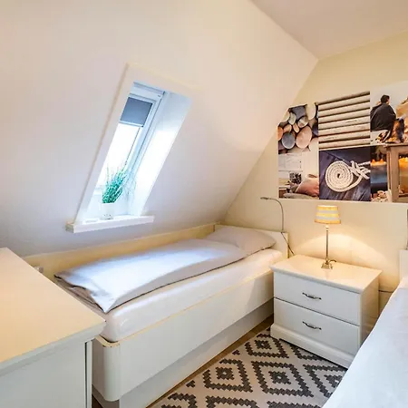 公寓 Haus Alleestrasse 2 比苏姆